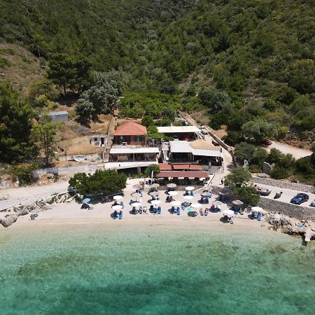 Manto Apartments Lefkada Evgiros Eksteriør bilde