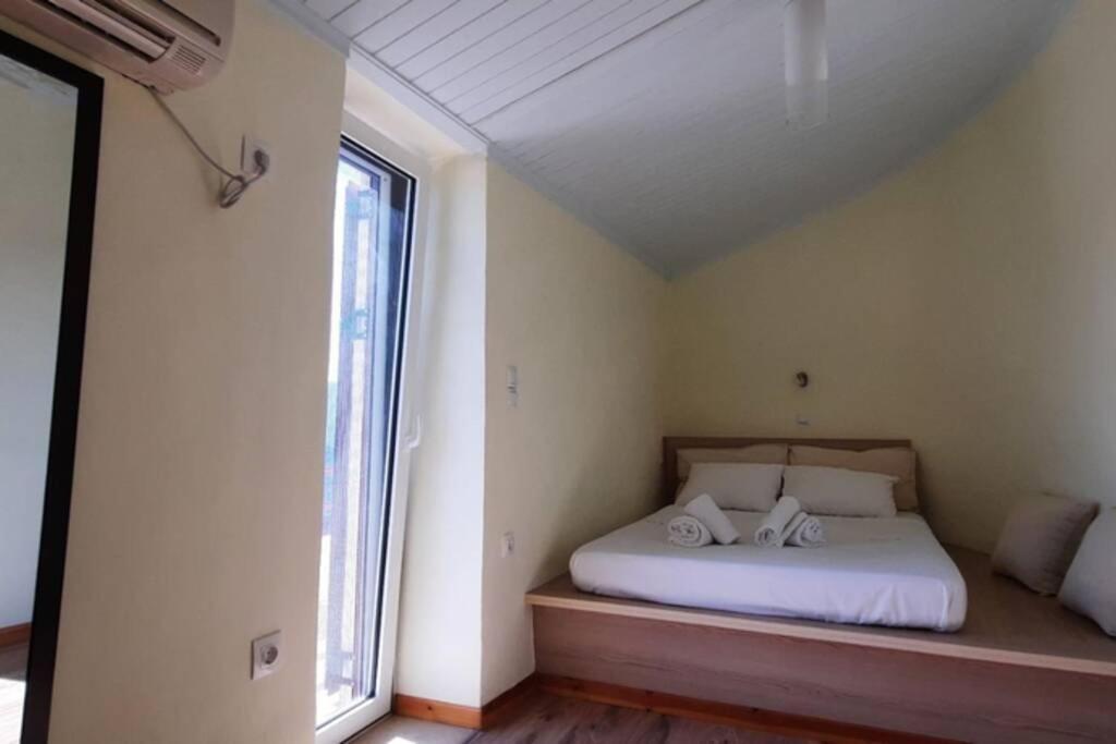 Manto Apartments Lefkada Evgiros Eksteriør bilde